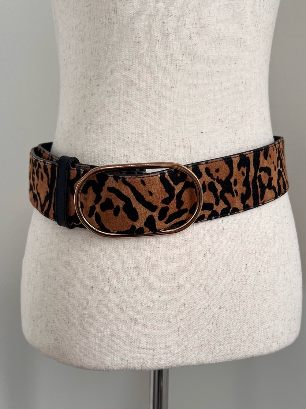 Frame Le Grand Leather Leopard print belt with gold oval buckle Size L